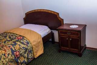 Отель Galant Hotel Величка Просторный двухместный номер с 2 отдельными кроватями-2